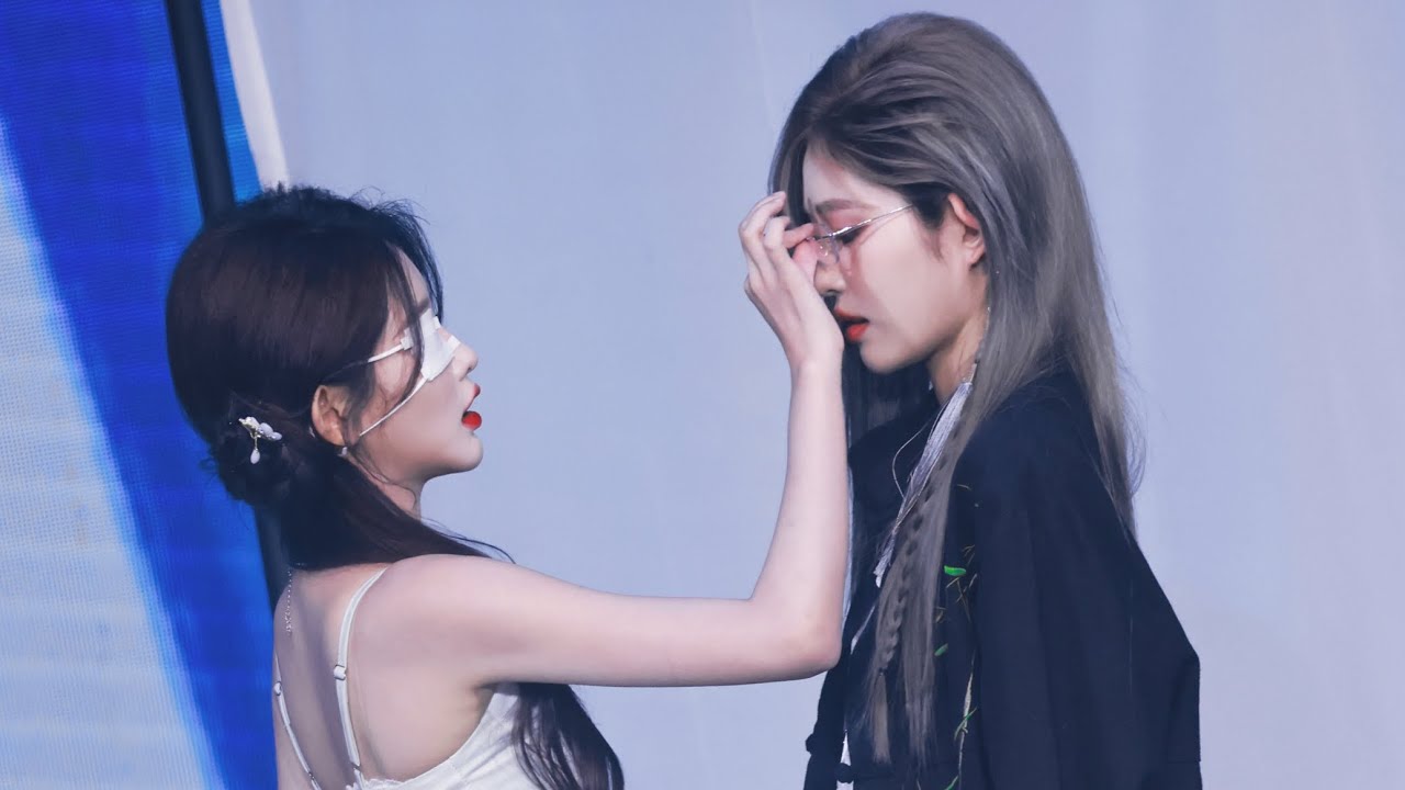 SNH48 Wang Yi and Zhou Shi Yu Sweet Moments During Best Partner 3 Tour Part 2