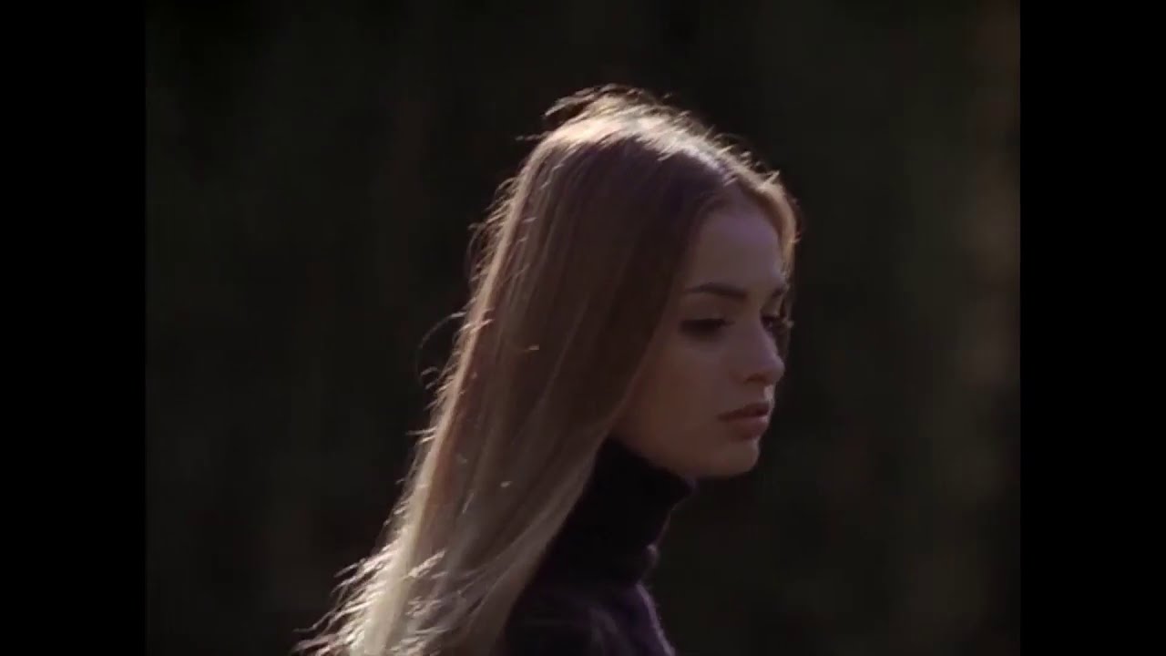 LANA DEL REY - SAD GIRL