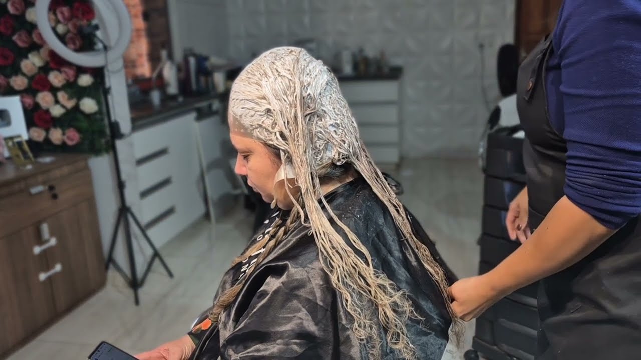 Retoque de Luzes usando touca de silicone - voltei depois de 1 ano sem postar