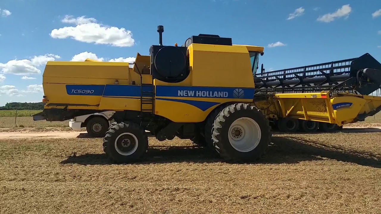 Colhedeira TC 5090 NEW HOLLAND em operação... Segunda Parte.