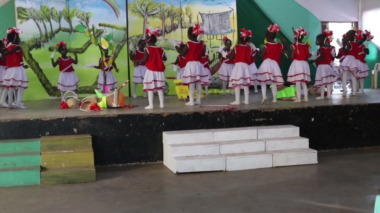 New Comfort Gardens singing dance regional performance