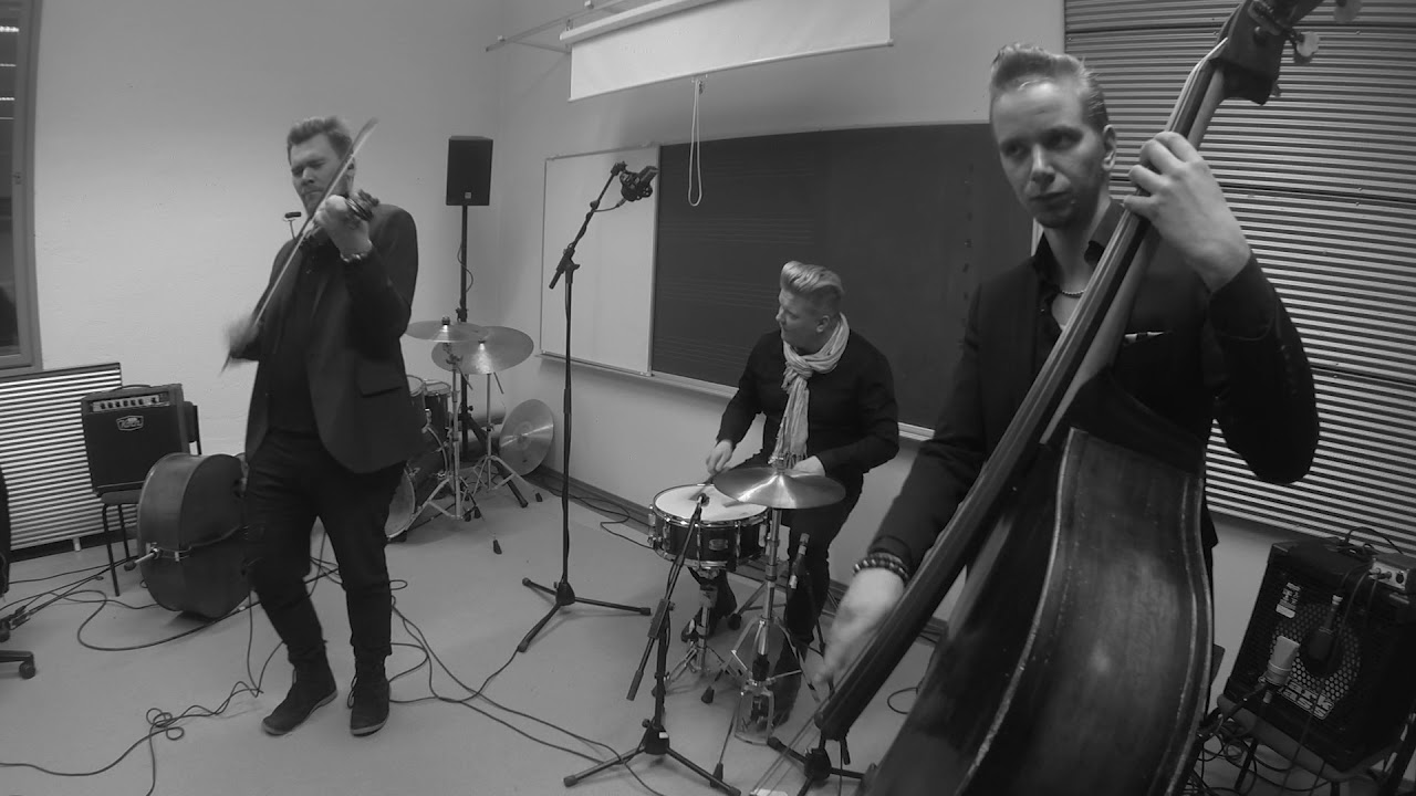 Sampo Hiukkanen with violin