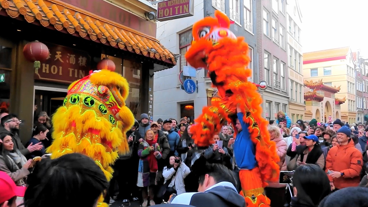 Chinees Nieuwjaar 2026: Leeuwendans op de Zeedijk / Jaar van het Vuurpaard / 17-02-2026