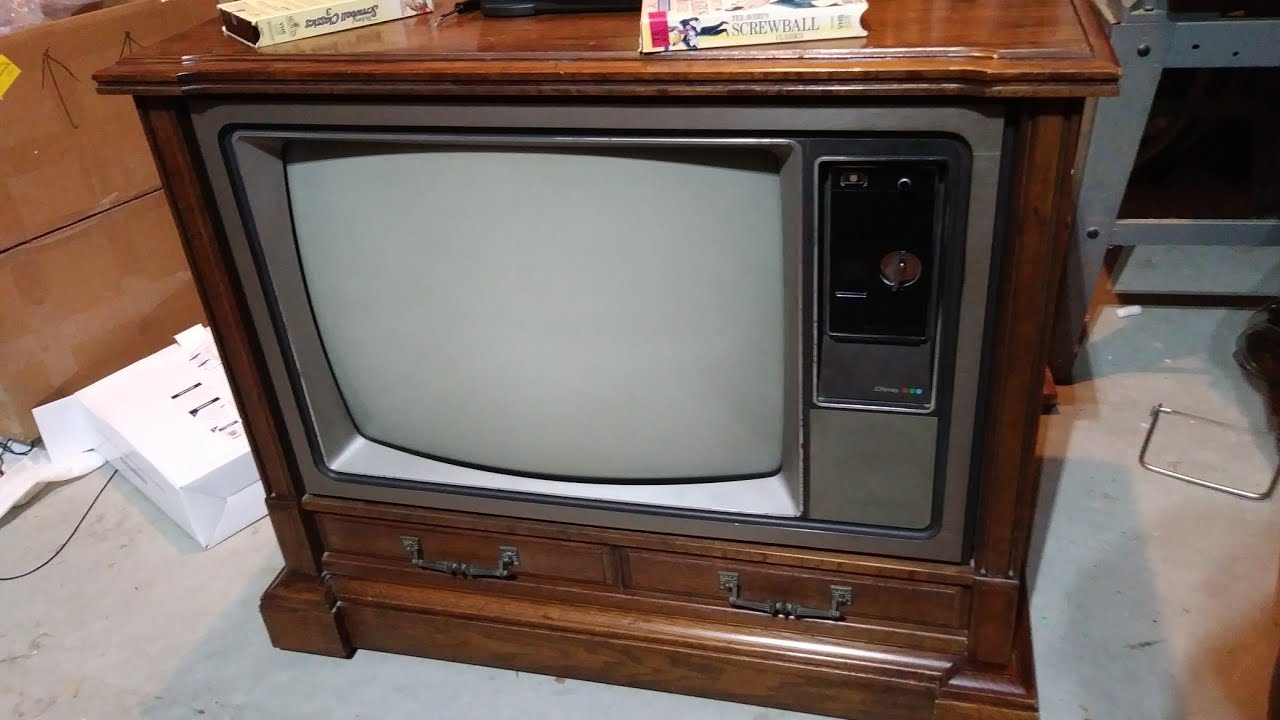 1977 JCpenny/RCA colortrak television console