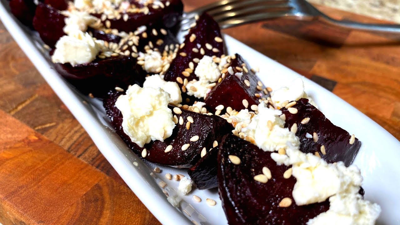 Салат из свеклы. Необыкновенно вкусный салат из обыкновенной свеклы и сыра. Простые салаты.Иван Кас​