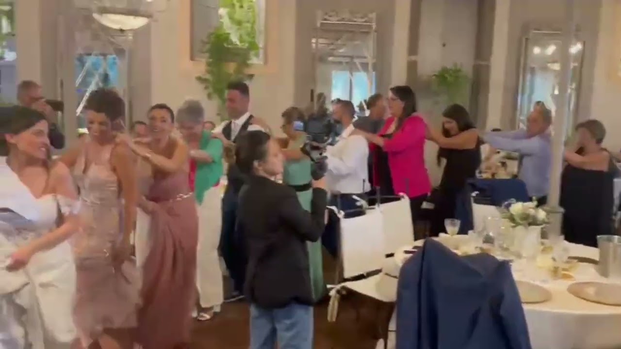 Mumbles Quando, quando, quando trenino al Matrimonio! musica live