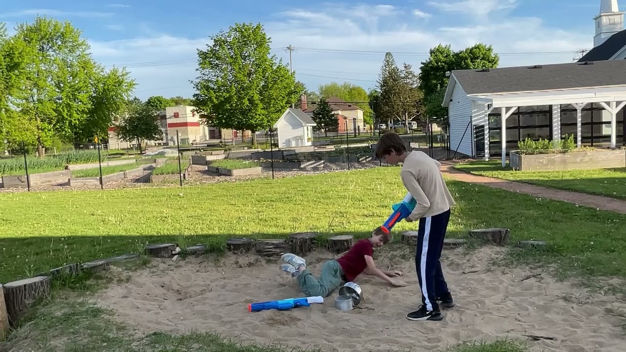Nerf Battle 12