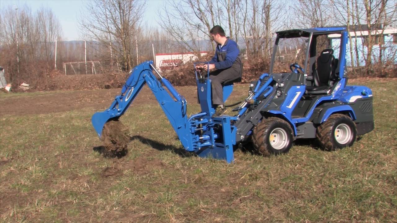 Backhoe attachment for mini loaders MultiOne