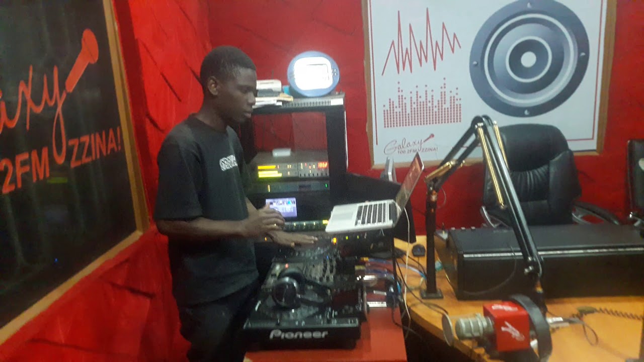 Zzina mix show on galaxy fm with Dj Andrey