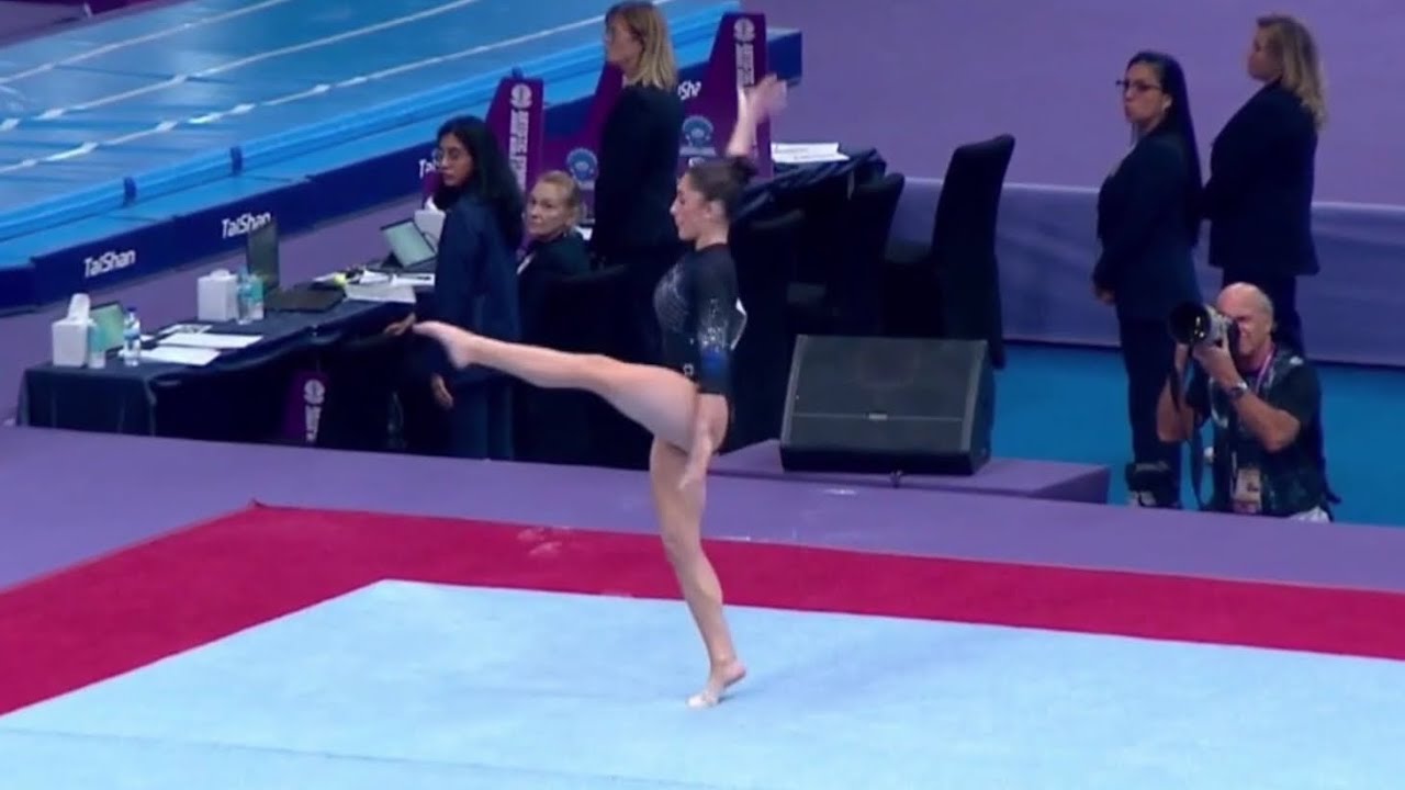 Ma&iuml;ana Prat 🇫🇷 with TRIPLE L Turn on floor 👀🤯 - All-around Final - Junior World Championships 2025
