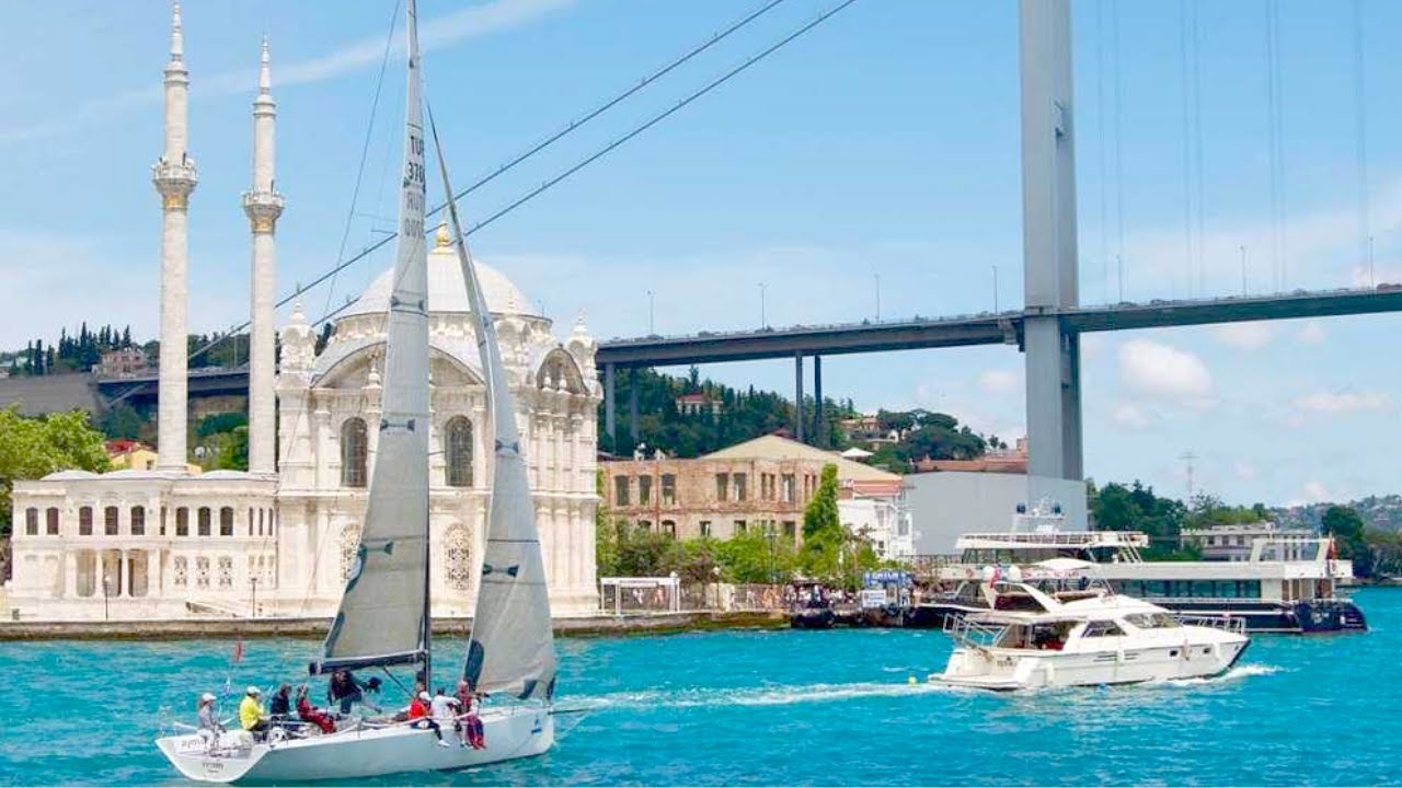 ISTANBUL BOAT TOUR, BOSPHORUS BOAT TOUR, BEAUTIFUL DAY PASSING Ortak&ouml;y Mosque and BOSPHORUS BRIDGE