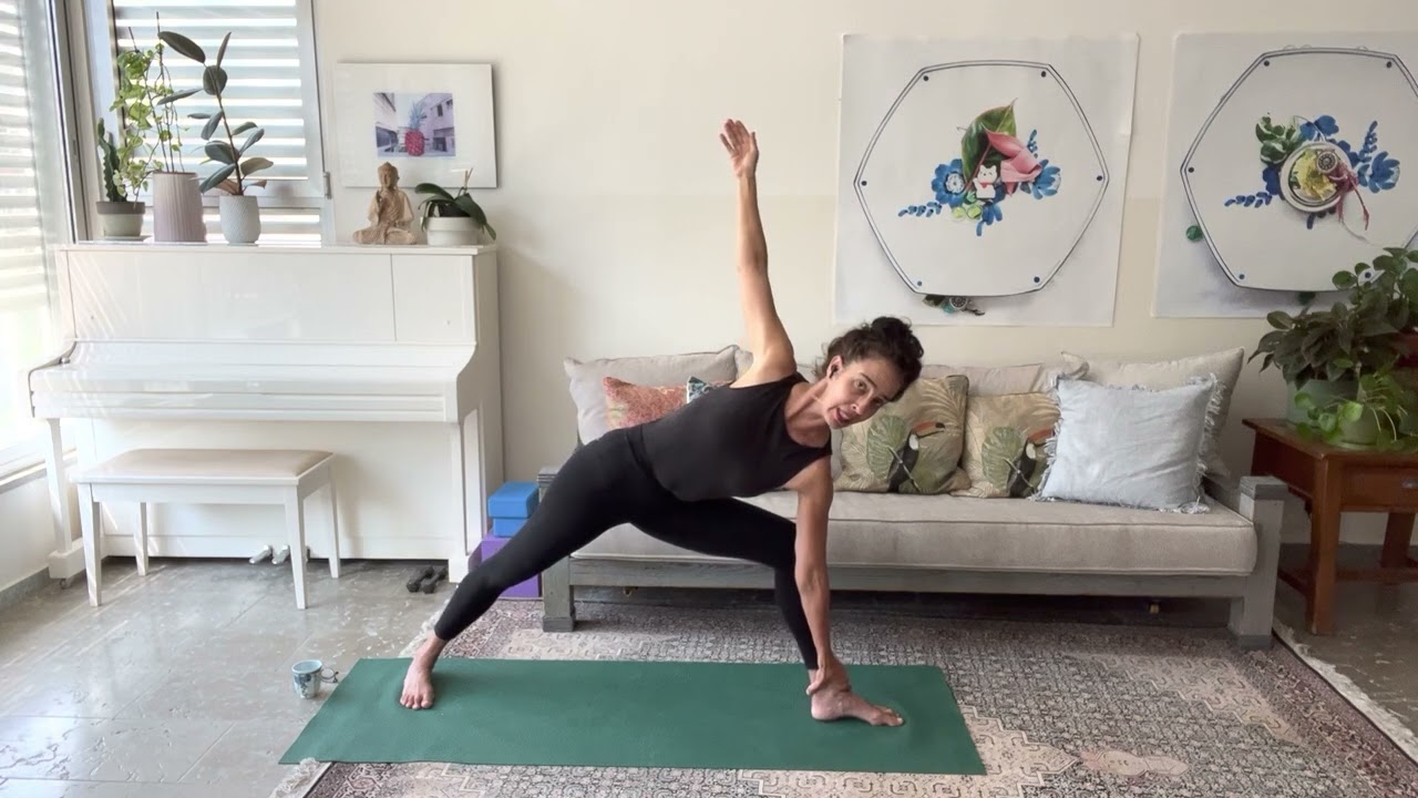 Ouvi Lifshitz - Vinyasa Yoga - a simple practice 2
