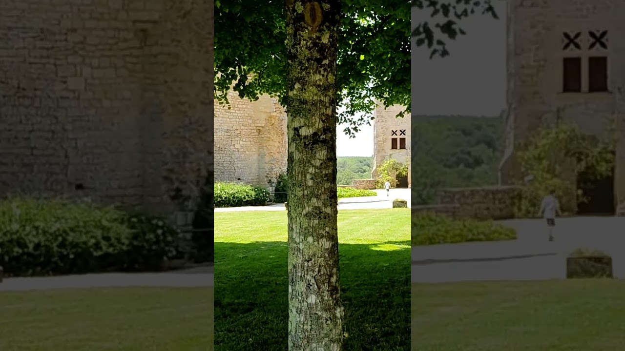 Замок, где снимали Фантомас French castle Roquetaillade