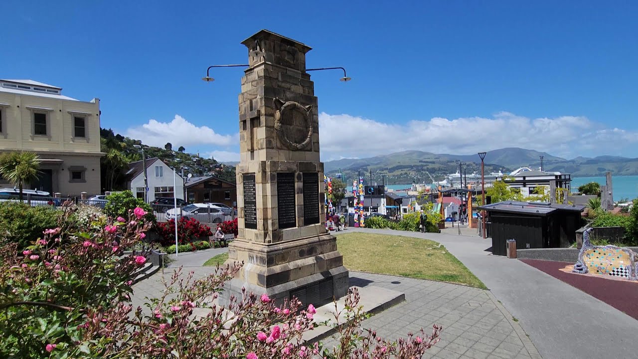 South Island of NEW ZEALAND, PORT LYTTELTON (port of call for cruise ship)