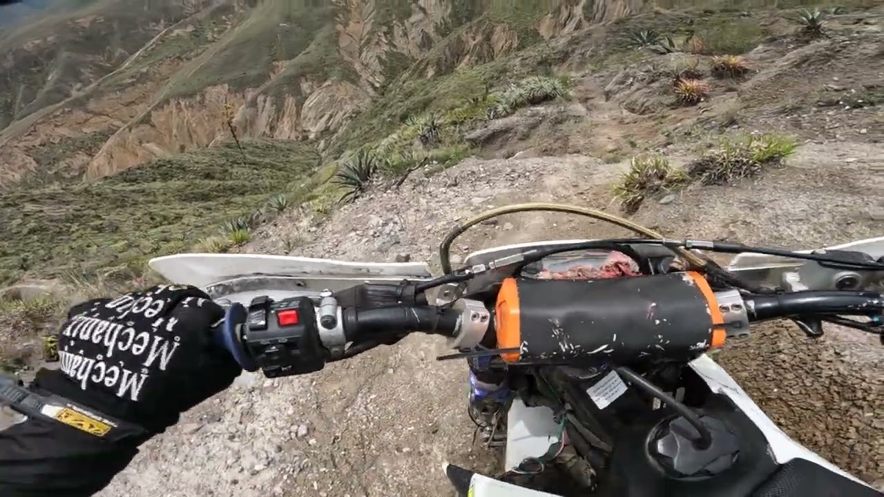 Enduro en el valle del chota (cañón)
