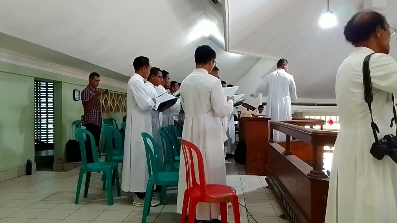 Lagu Marilah Kita //Ledalero Choir //Koor para frater SVD