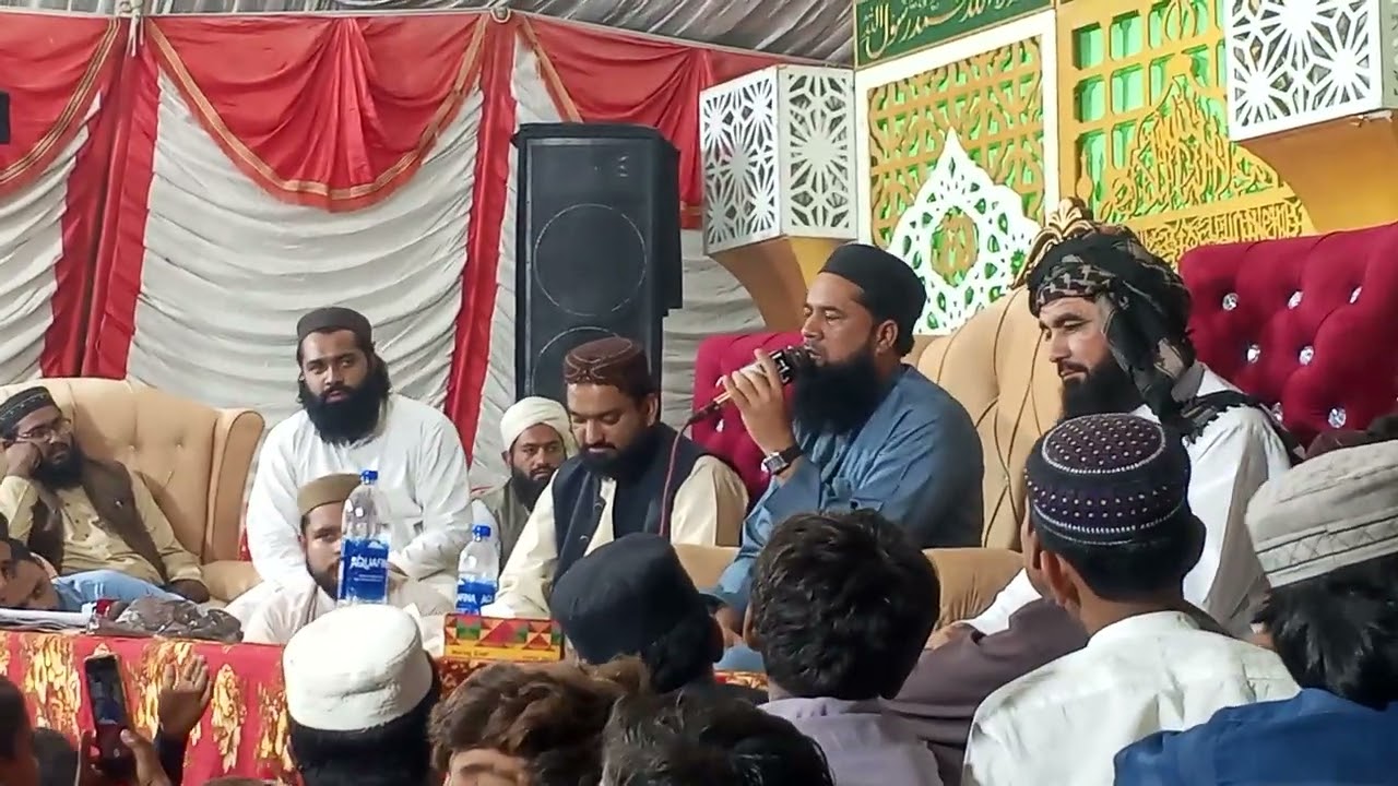 ثنا خوان مصطفی محترم جناب حافظ محمد عثمان قصوری صاحب خوبصورت اواز میں اپنا کلام پیش فرما رہے ہیں