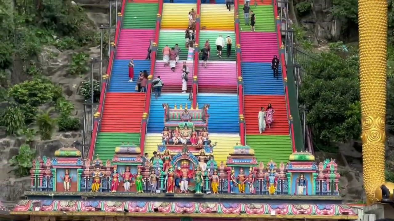Batu Caves , shrine , Hindu Temples Kuala Lumpur Malaysia 