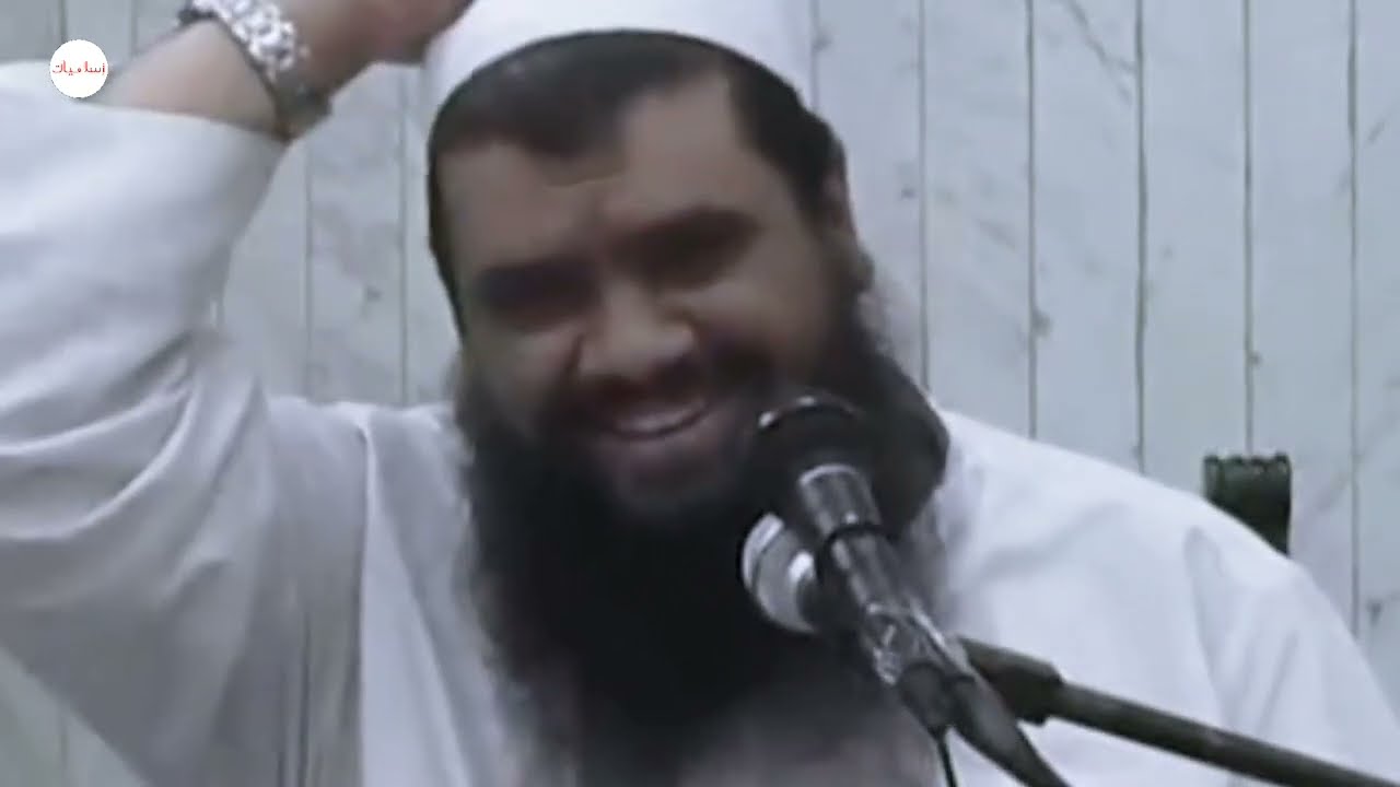 لمَّا غَضِب عمر على حَبْرِ اليهود زيد إبنُ سُعْيَة لمّا امسك النبي من رقبته وأساء إليه