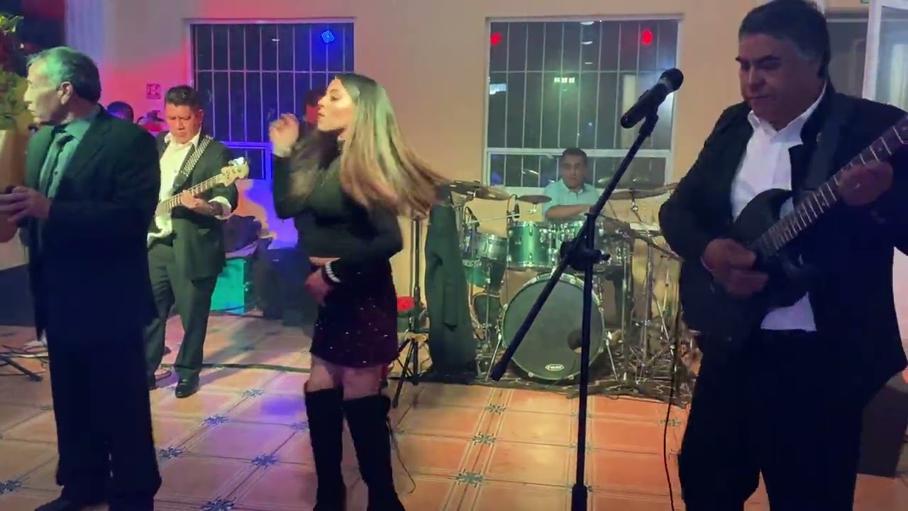 Enfermera Y Boquita Venenosa