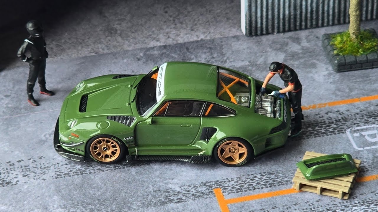 Модель автомобиля DCM Cyberpunk RWB 993 в масштабе 1/64. Литая модель, ограниченная серия 059.