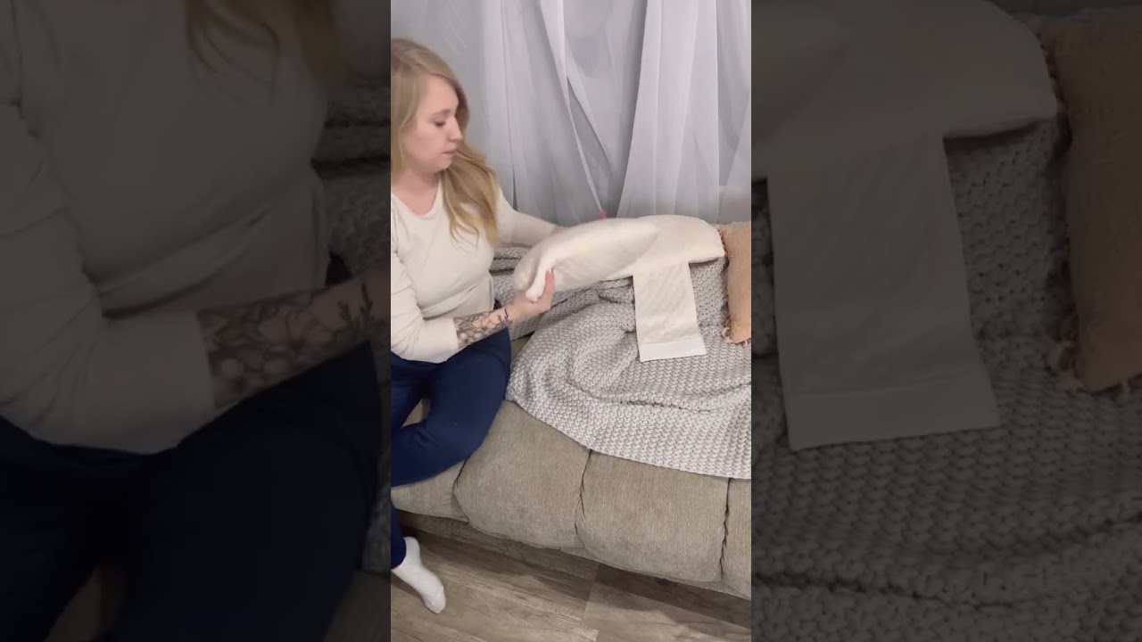 THIS is the BEST pregnancy pillow ever! | Bub's Maternity Pillow #shorts #pregnancy