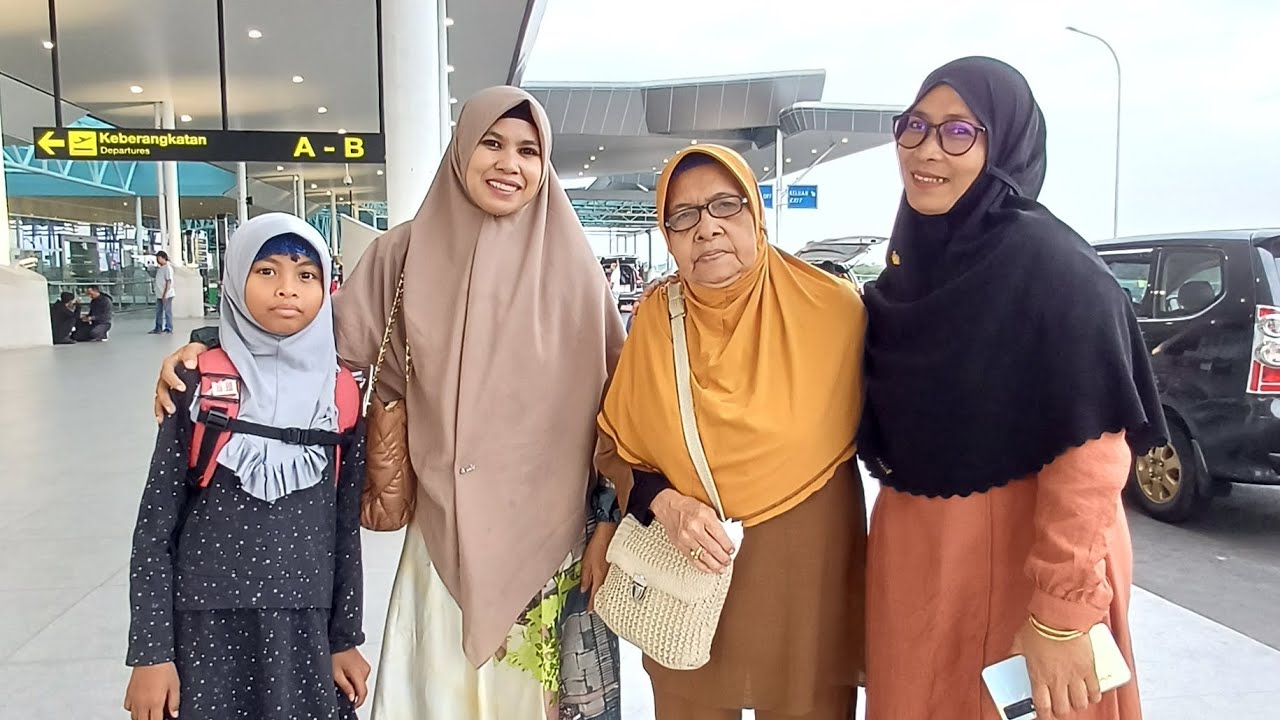 Disha dan Mama ke makasar