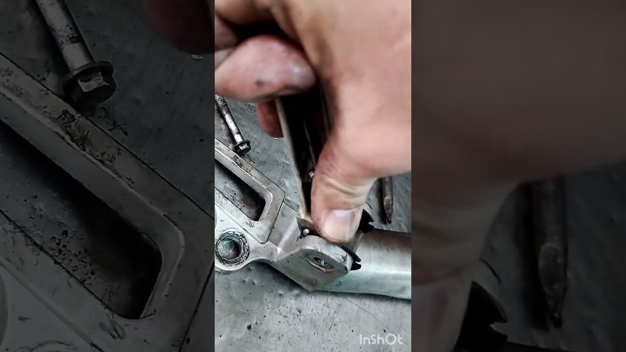 TROCA PEDALEIRA TRASEIRA DA YAMAHA FAZER 250 (MONTAGEM)