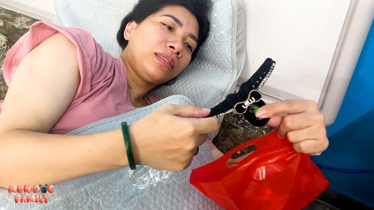 Dad's Mystery Gift: Mom's UNBELIEVABLE Reaction!