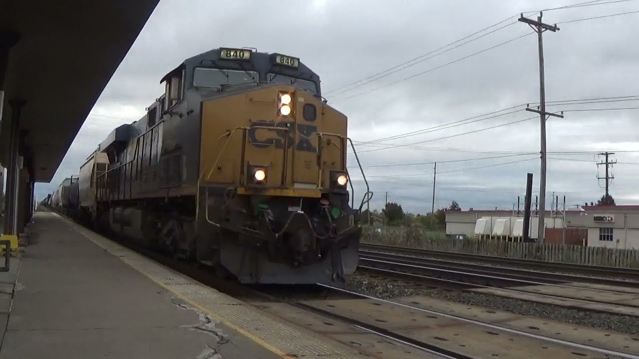 CSX Eastbound Manifest Heads Out Of The Frontier Yard