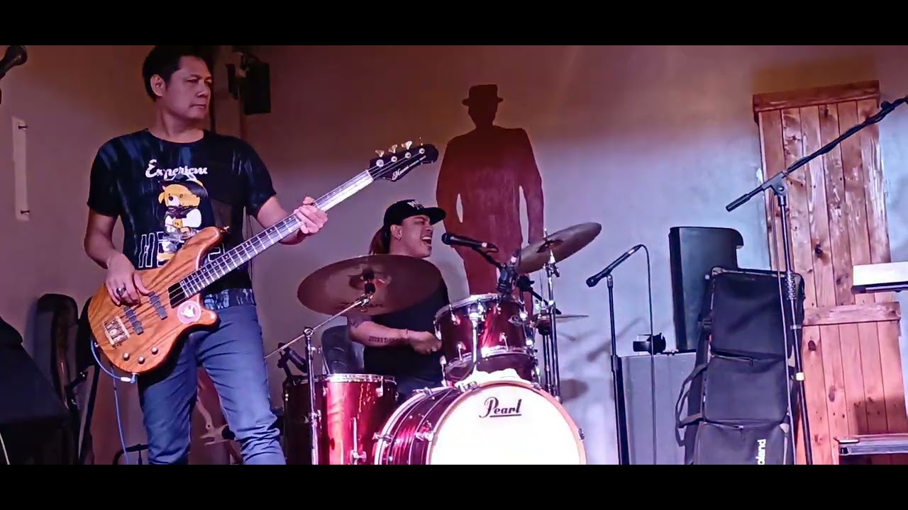 SHE'S GONE VERSION OF OUR THURSDAY BAND (SPONGKLONG)