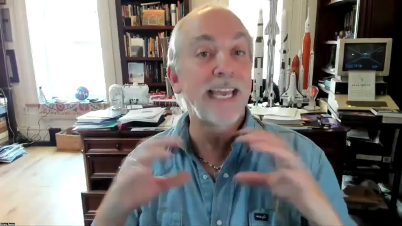The True Scale of The Earth - Richard Garriott