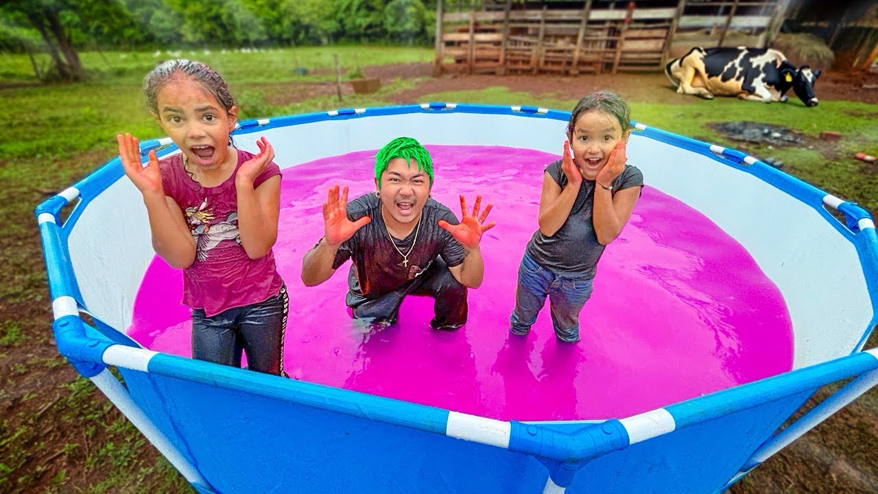 O QUE ACONTECEU COM A PISCINA DO ACAMPAMENTO?? * PINTAMOS A PISCINA DE ROSA