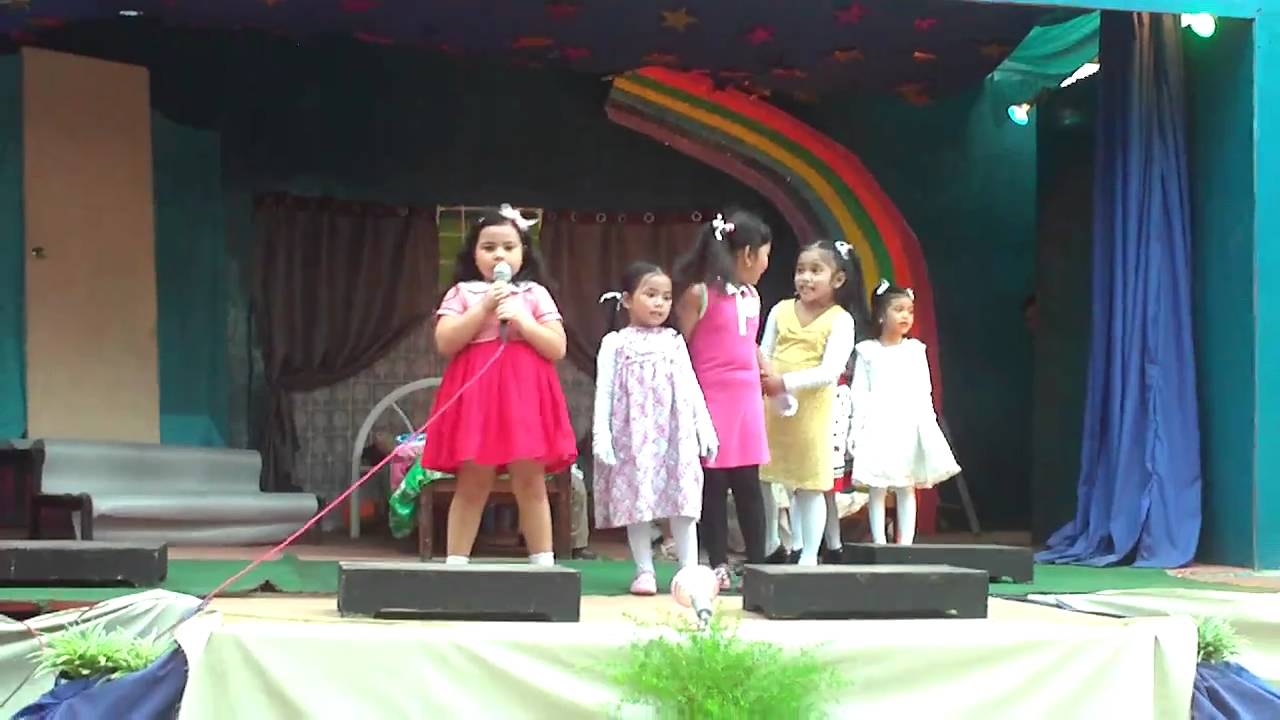 Claire singing Maybe ( Annie )
