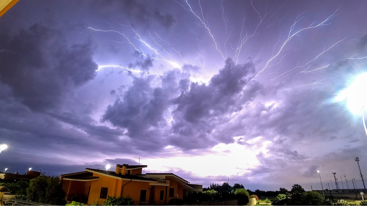 Thunder  Time lapse -- 12 hours in 5 minutes