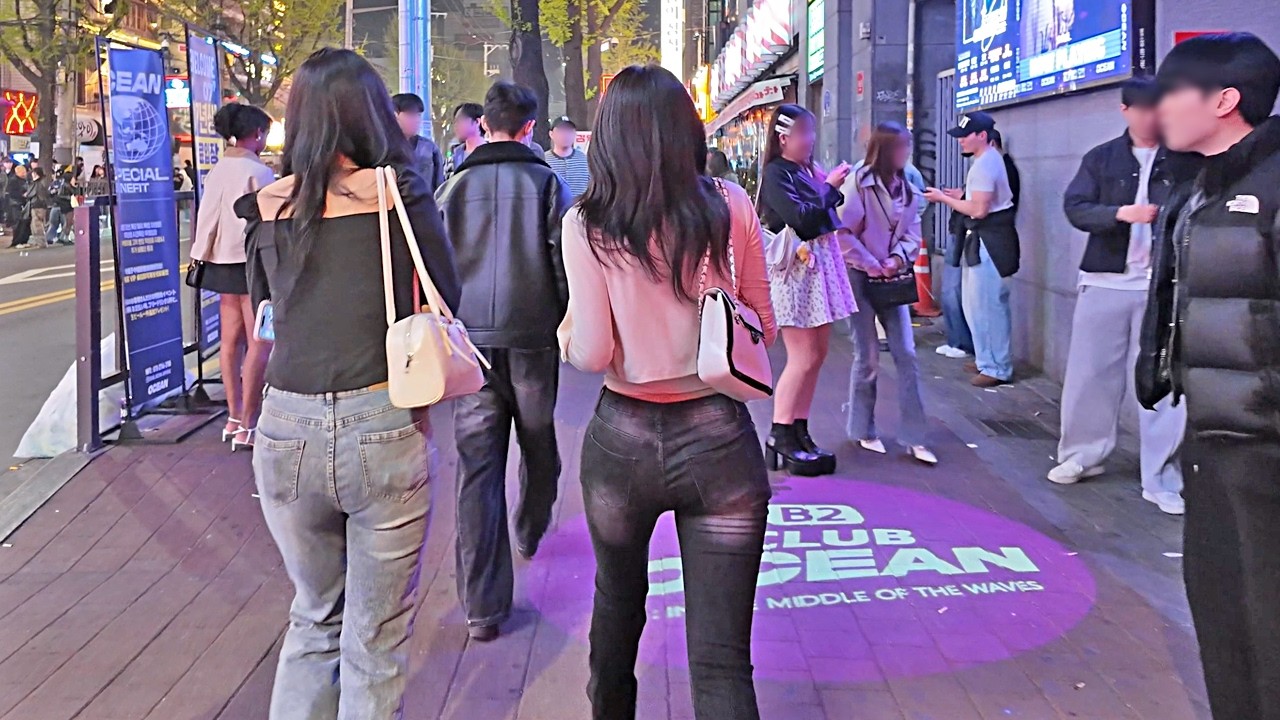 [4K SEOUL KOREA] 😳😳 젊음의 성지 주말새벽 홍대~ 홍대클럽거리 🔥🔥/Hongdae/Seoul, Korea/K-City Walk