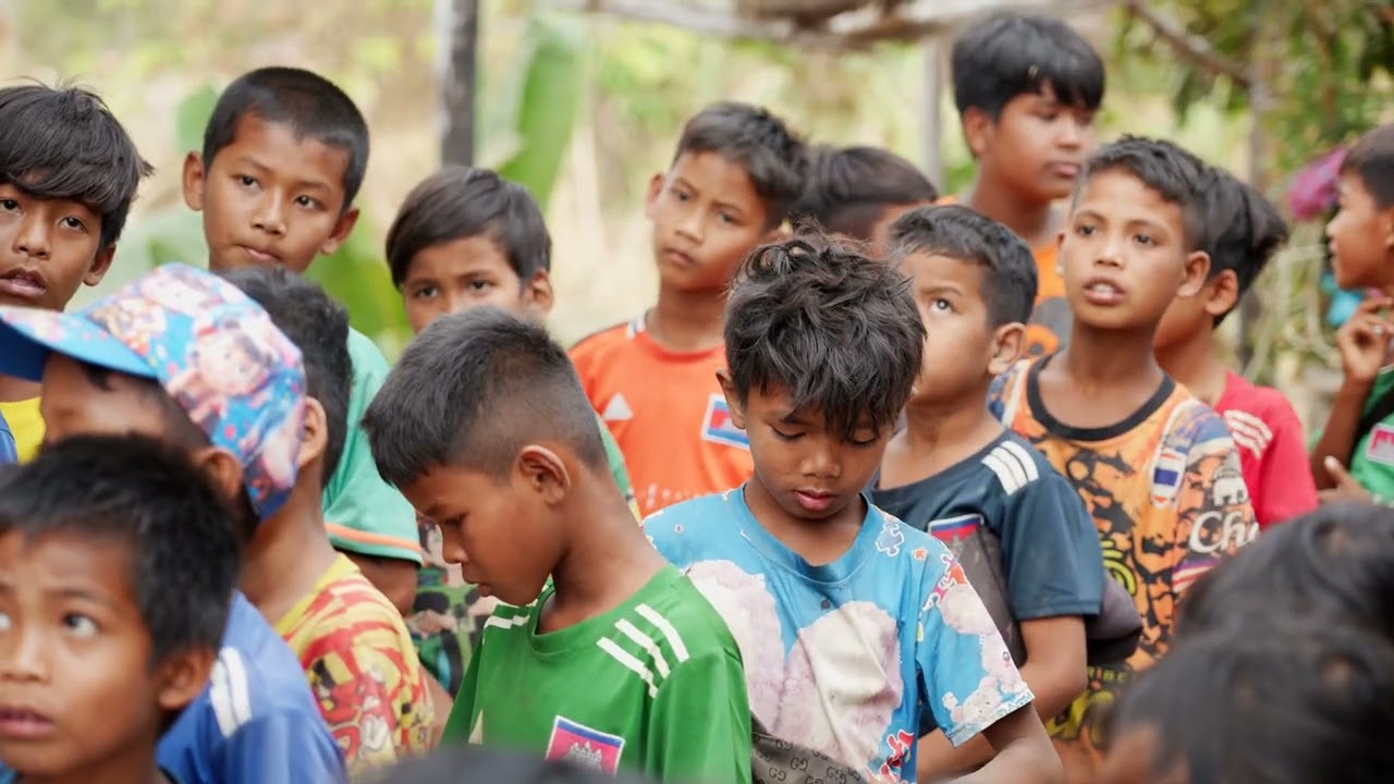 នៅបន្តជួយបងប្អូនជនភៀសសឹក