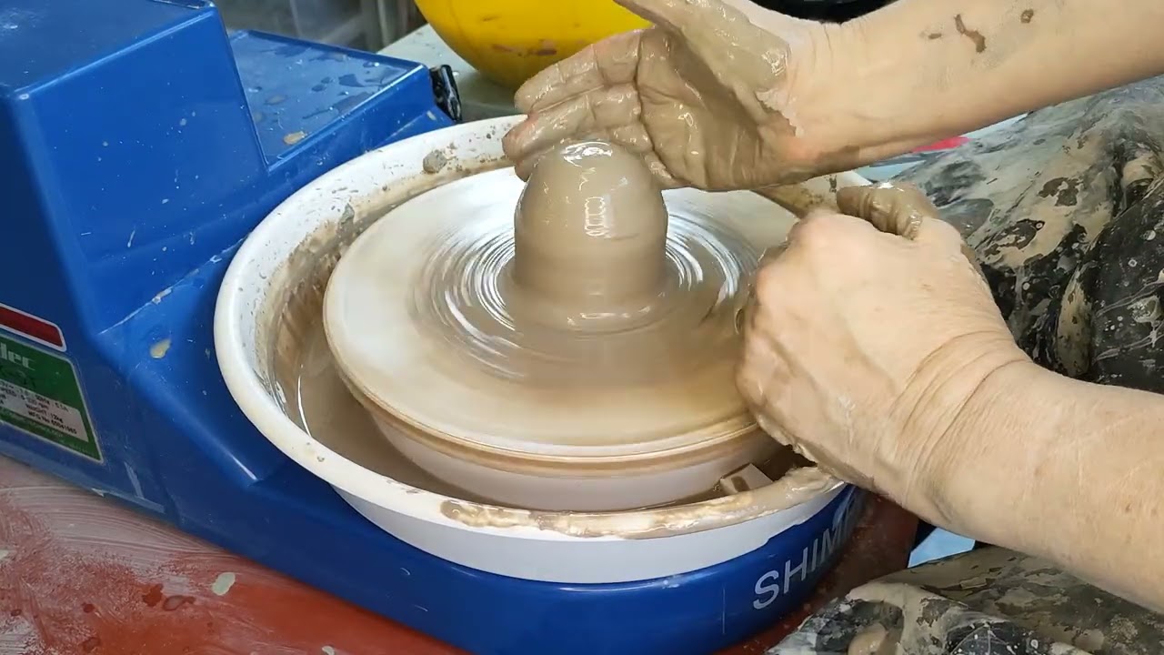 Using the Pottr centering tool