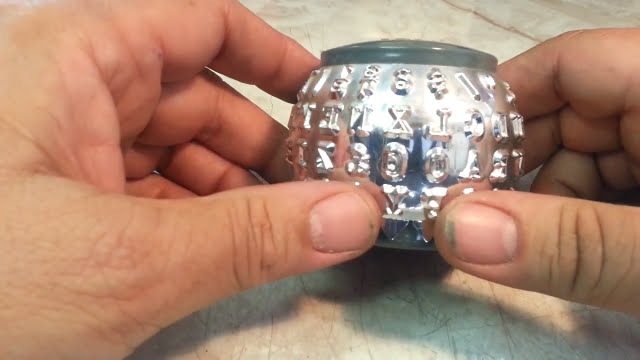 Есть мячи! Есть мячи для гольфа! Тип элемента IBM Selectric Typewriter font Ball