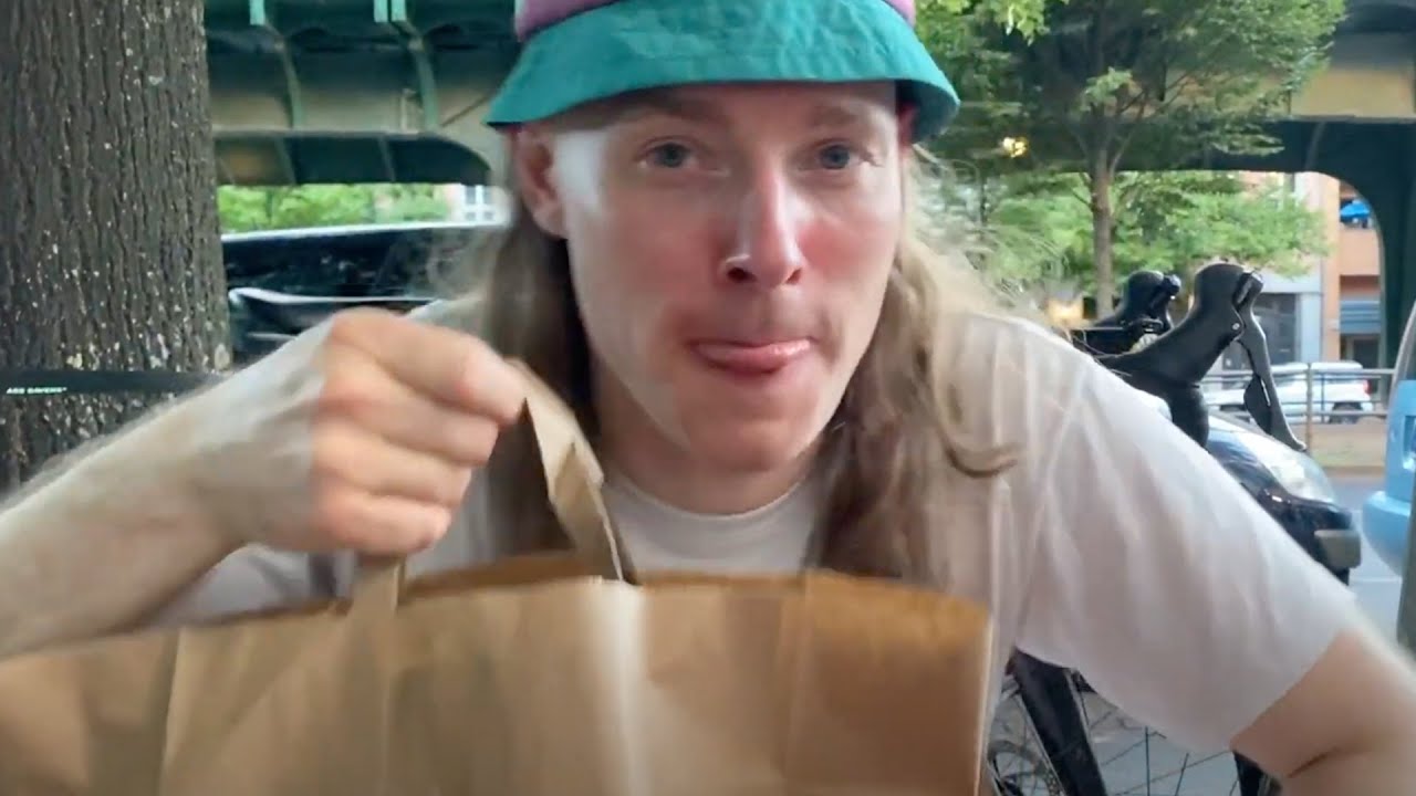 DJ HUNDEFRIEDHOF - Restaurant Tip Berlin: Wen Cheng Handpulled Noodles