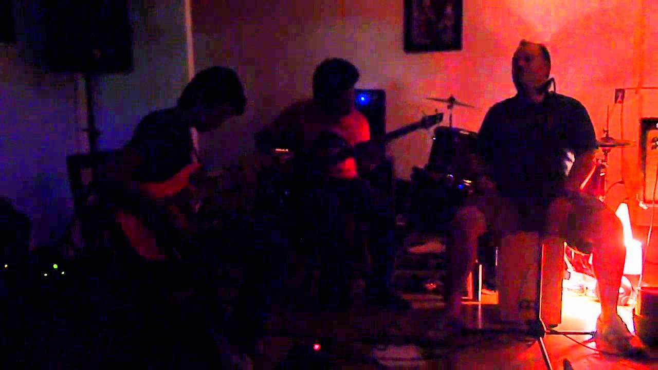 Anonimo Sound - Sola Cover Unplugged