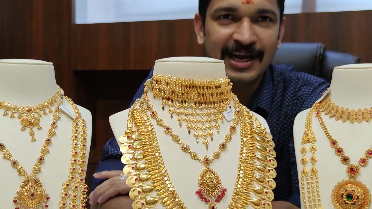 ഇളക്കാത്തലി പിന്നെ തകർപ്പൻ 12 പവന്റെ സെറ്റുകൾ 12പവനിൽ ഒരു വിസ്മയം