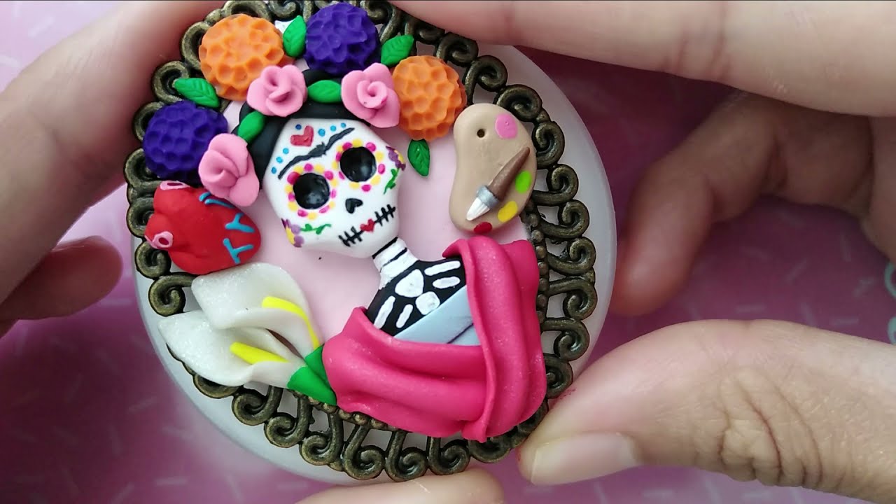 Frida Kahlo catrina. Cómo hacer a Frida Kahlo en arcilla polimérica. Camafeo.