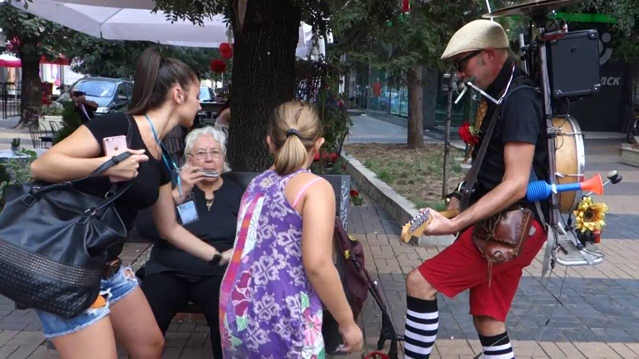 Cigo man band - Хърватия, улично шоу на бул. Витоша София 18 09 2016