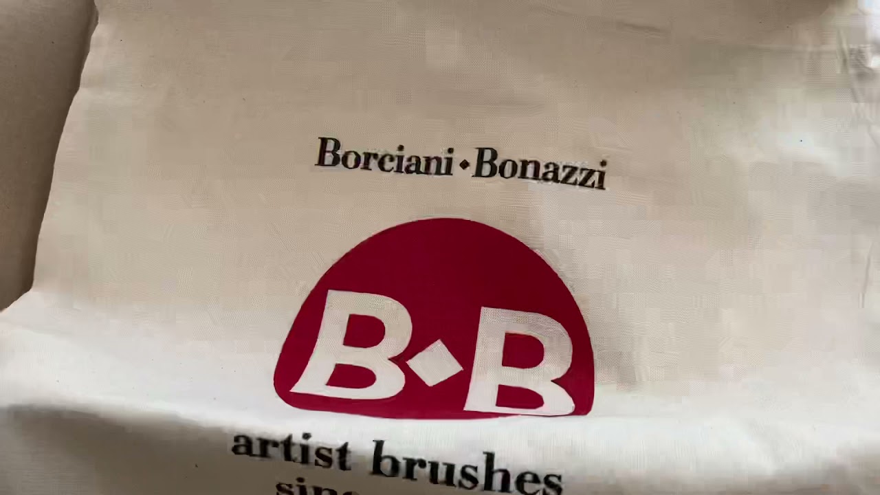 Unboxing of the Borciani e Bonazzi package - watercolor brushes, cleaning soap and..