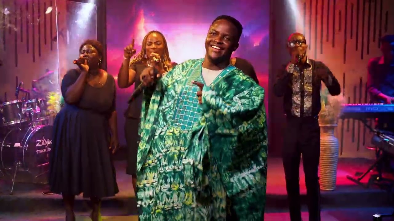 TRIUMPHANT PRAISE (OFFICIAL VIDEO)- LEKE GODWIN
