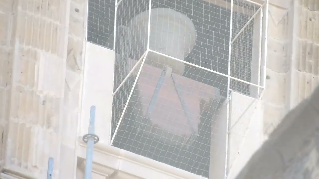 Volteo del campanillo a Misa Diaria en Viana