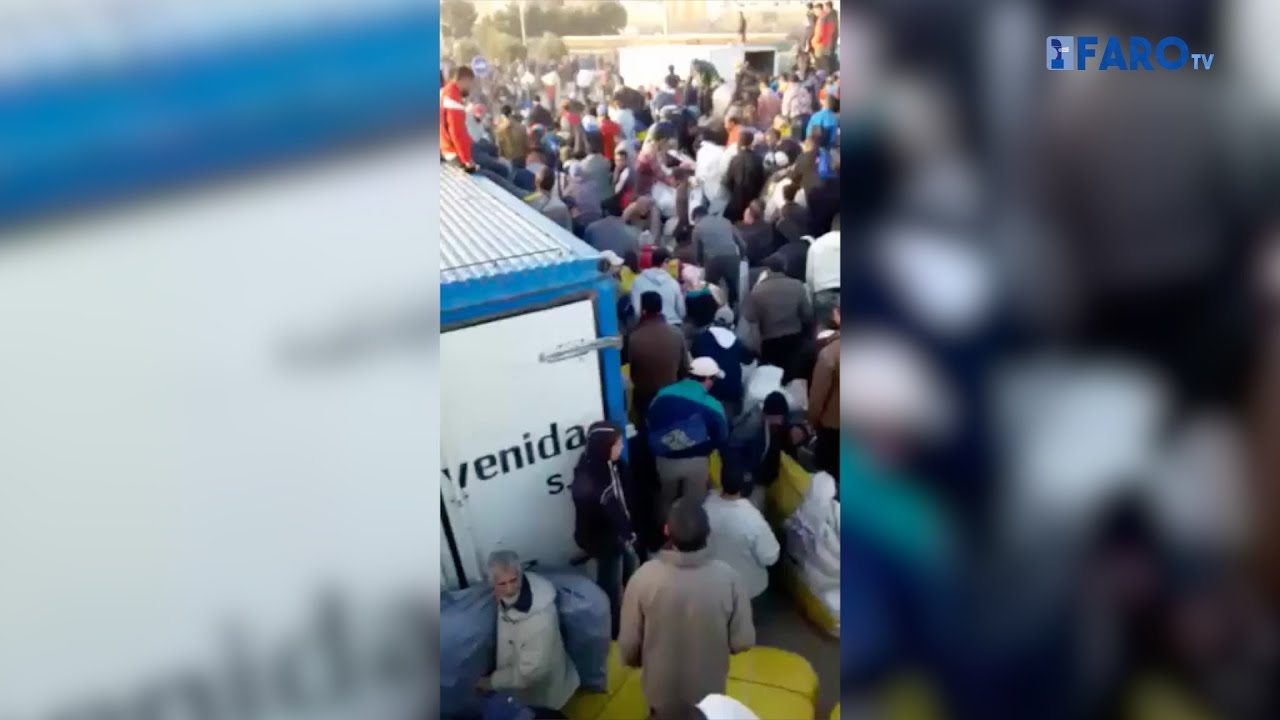 Aglomeración de porteadores en Barrio Chino