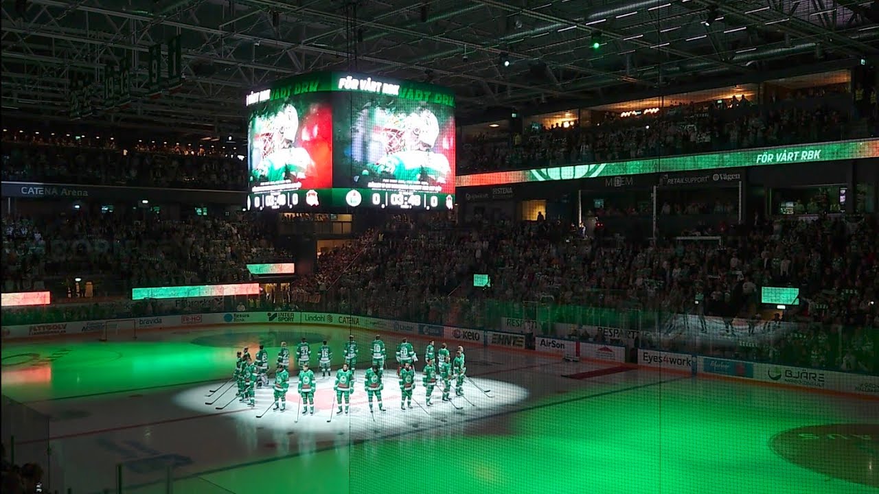 Rögle Hymn i ett fullsatt Catena Arena i SHL Premiären mot Malmö Redhawks