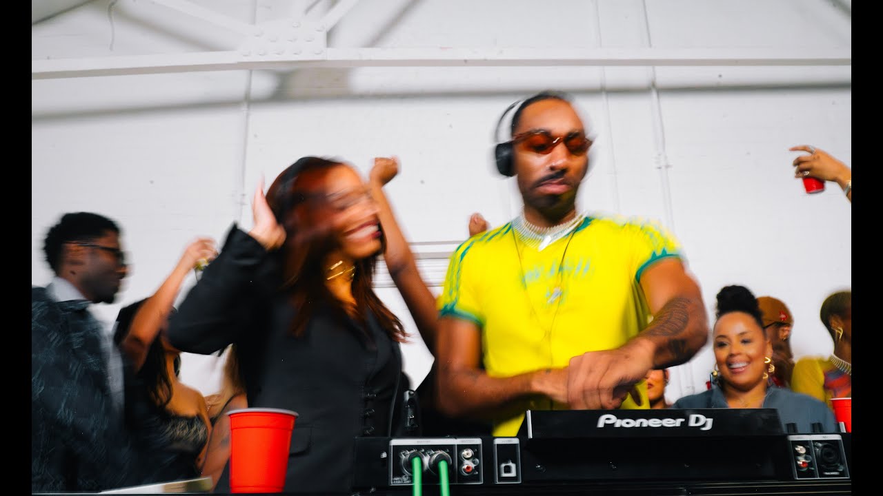 DONNIE SUNSHINE | AMBRR'S ROOM 002 | JERSEY CLUB,  NOLA BOUNCE, VOGUE BEATS, BAILE FUNK + B2B AMBRR
